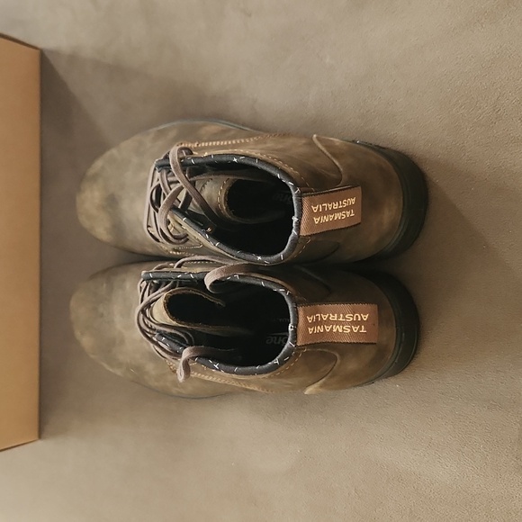 Blundstone Boots - Picture 4 of 9